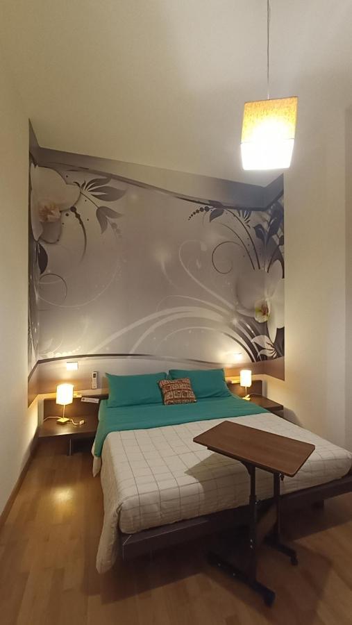 Orchidea Stanza Privata In Appartamento Condiviso "Sapori Di Mare" Cagliari Luaran gambar