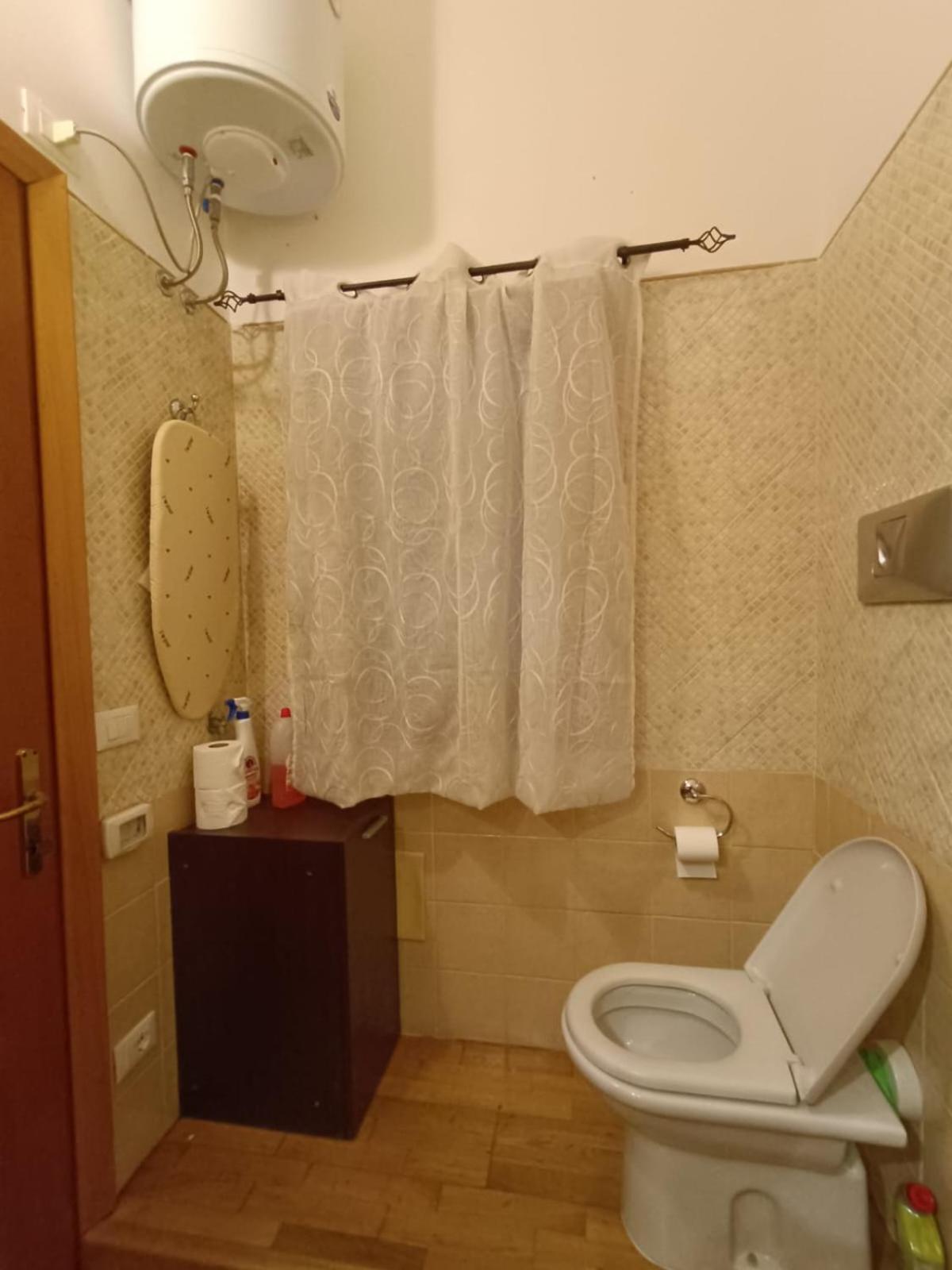 Orchidea Stanza Privata In Appartamento Condiviso "Sapori Di Mare" Cagliari Luaran gambar